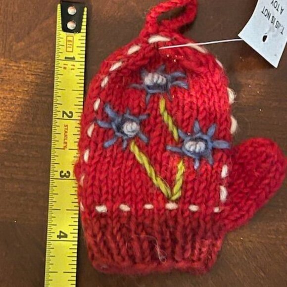 Handmade 100% Wool Knit Christmas Ornaments Set - Mitten Hat & Ball Decoration - Picture 4 of 8